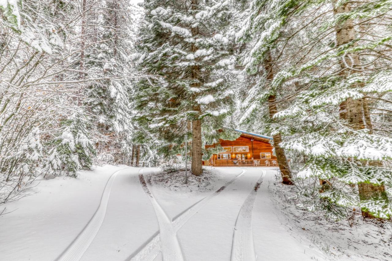 Elk Tracks Lodge Pine Glen Buitenkant foto
